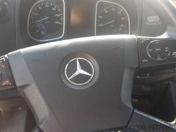 MERCEDES-BENZ 923 Pritsche Kran
