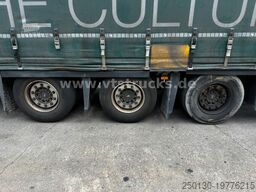 SCHMITZ CARGOBULL S01 Megatrailer Pritsche+Plane Edscha Verdeck