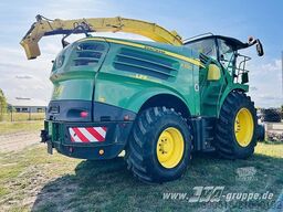 John Deere 8300