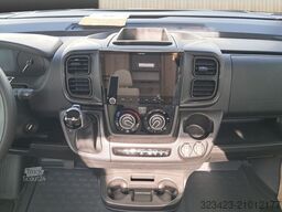 EURAMOBIL Integra Line IL 720 EB SAT, SOLAR, LUFTFEDERUNG