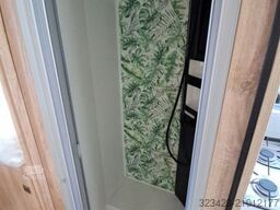 EURAMOBIL Integra Line IL 720 EB SAT, SOLAR, LUFTFEDERUNG