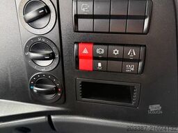 MERCEDES-BENZ Atego 821/ isoliert mit Heizfunktion/ 3-Sitzer