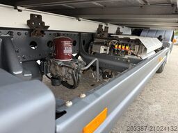 MERCEDES-BENZ Atego 821/ isoliert mit Heizfunktion/ 3-Sitzer