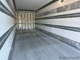 MERCEDES-BENZ ANTOS 2540 L Kühlkoffer 8,2 m LBW 2 T*CARRIER