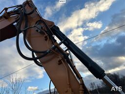 CASE CX85D SR w/ Rototilt, narrow bucket and tine bucke