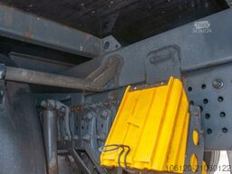 MERCEDES-BENZ Antos 2543 6x2, Lenk-Lift, Getränke Dautel 2000K