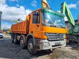 Mercedes-Benz Actros 3241