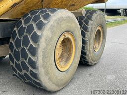 Komatsu HM300