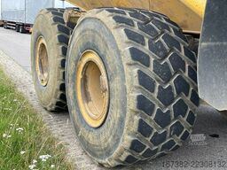 Komatsu HM300