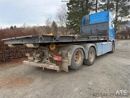 Volvo FH16 6x2 hook truck with 20-ton Palfinger hook