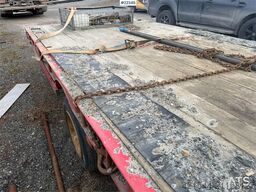 NC BT-24 3-axle equipment trailer with hydraulic ramp