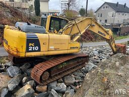 Komatsu pc210lc-8 excavator w/ tooth bucket