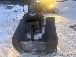 Volvo EC210LC excavator w/ toothed bucket. WATCH VIDEO