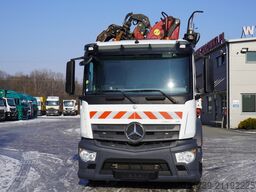 Mercedes-Benz Antos 3240 8×2 / Typhoon L170Z3 crane