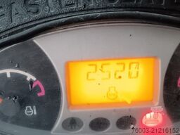 Bobcat E26 - *WITH NEW OIL PUMP*