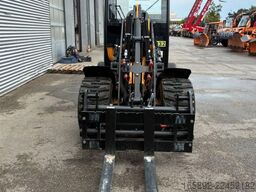 JCB 403 Plus
