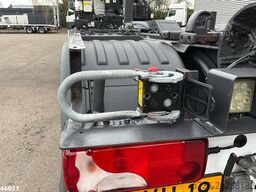 Scania P 360 8x2 Hiab 21 Tonmeter laadkraan