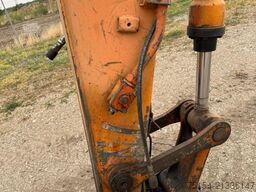 Hitachi ZX135US
