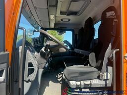 MAN TGM 15.250 4x4 Winterdienst Streuer & Schild