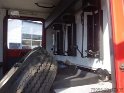 MAN LE 250 godiva pump with holmatro set