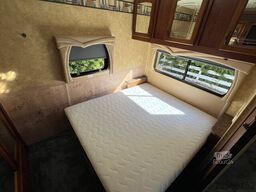Jayco Greyhawk 31 FS Wohnmobil USA