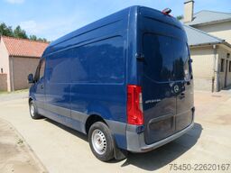 Mercedes-Benz Sprinter 311