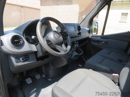 Mercedes-Benz Sprinter 311