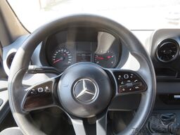 Mercedes-Benz Sprinter 311
