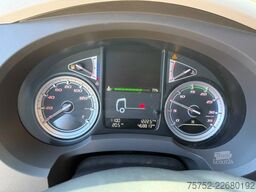 DAF LF 210 8.1M Koffer 2.5T LBW ACC Airco Zijdeur N...