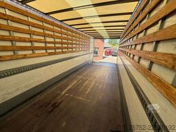 DAF LF 210 8.1M Koffer 2.5T LBW ACC Airco Zijdeur N...