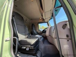 DAF LF 210 8.1M Koffer 2.5T LBW ACC Airco Zijdeur N...