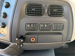 DAF LF 210 8.1M Koffer 2.5T LBW ACC Airco Zijdeur N...