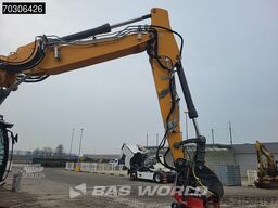 Liebherr R926 Compact Tiltrotator
