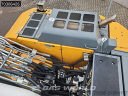 Liebherr R926 Compact Tiltrotator