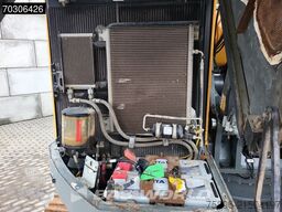 Liebherr R926 Compact Tiltrotator