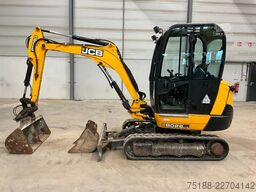 JCB 8026