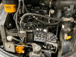 JCB 8026