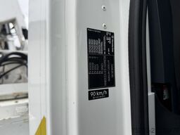 Mercedes-Benz Unimog U400 Böschungsmäher / Swiss-Vehicle