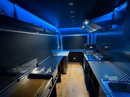 Grillwagen , Pizza, Pommes, Snacks, Streetfood, Catering, Märkte,