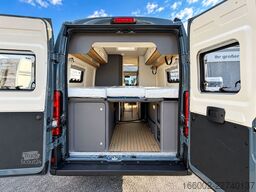 HOBBY PRESTIGE Van 640 ET First Edition 180 PS Automat