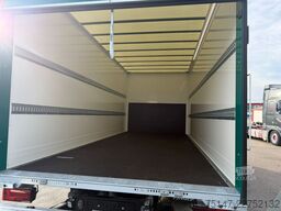 FUSO eCanter 7C18e Elektro Klima 3-Sitzer Koffer LBW