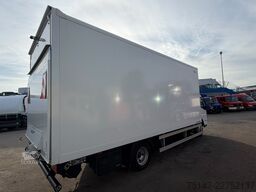 FUSO eCanter 7C18e Elektro Klima 3-Sitzer Koffer LBW