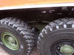 FAUN Flugfeld Löschfahrzeug Faun 8x8 LF40.30X2/48 V8X