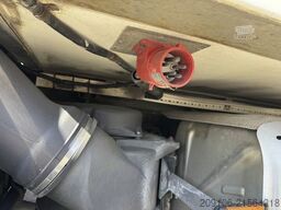 IVECO Stralis 190 330 THERMO KING T 800 R