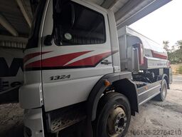 Mercedes-Benz LKW Tankfahrzeug MB Atego