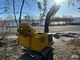 Schliesing MX220 wood chipper w/ 2 sets of knives