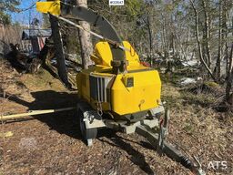 Schliesing MX220 wood chipper w/ 2 sets of knives