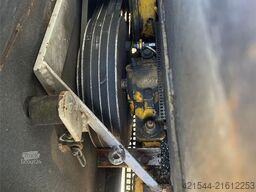 Schliesing MX220 wood chipper w/ 2 sets of knives