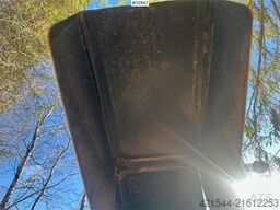 Schliesing MX220 wood chipper w/ 2 sets of knives