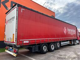 Schmitz Cargobull SCB S3T SLIDING ROOF / 1 AXLE LIFT